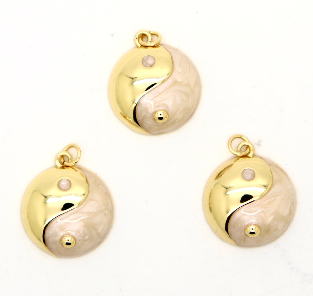 Pearl Yin & Yang Pendant