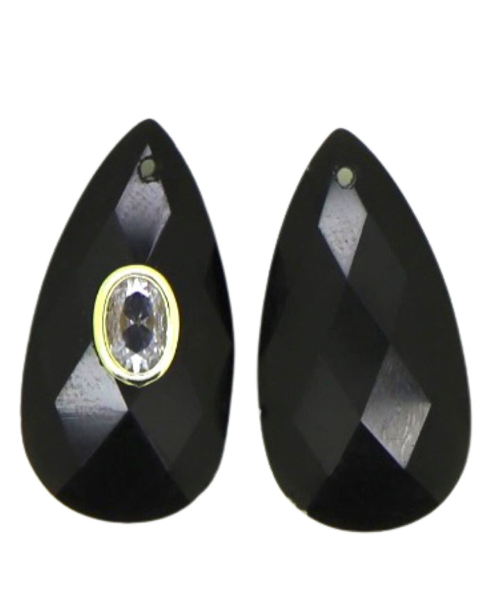 Teardrop Zirconia Stone Pendant