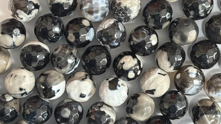 10mm  Semi-Precious Natural and Dyed Agate Round Faceted Beads