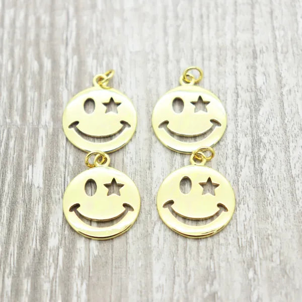 Happy Face Charm 18x18mm