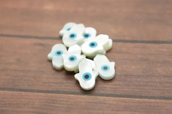 Single Natural Shell Blue Evil Eye Bead