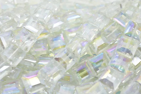 SQUARE SHAPED FACETED CRYSTAL 13MM | ONE 11.5" STRAND |