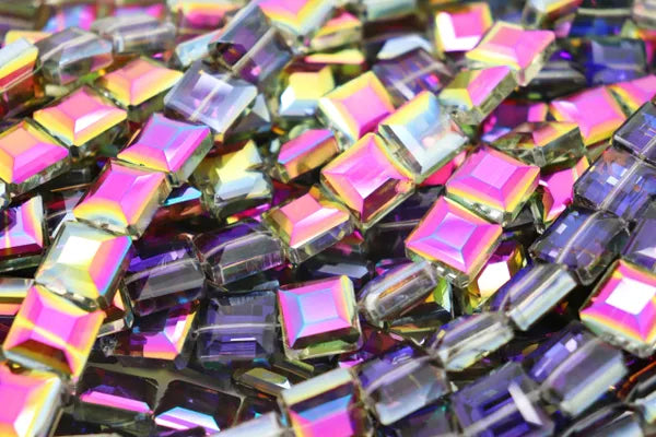 SQUARE SHAPED FACETED CRYSTAL 13MM | ONE 11.5" STRAND |