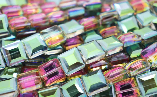 SQUARE SHAPED FACETED CRYSTAL 13MM | ONE 11.5" STRAND |